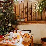 Le Petit Castel Hotel Antibes