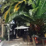 Le Petit Castel Hotel
