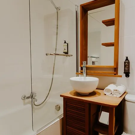 Otel Le Petit Castel Antibes