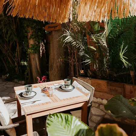 Hotel Le Petit Castel 3*