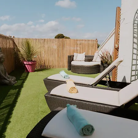 ル プティ カステル ホテル 3*