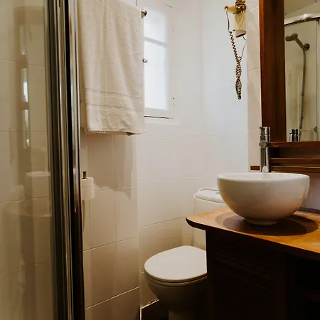 Le Petit Castel Hotel