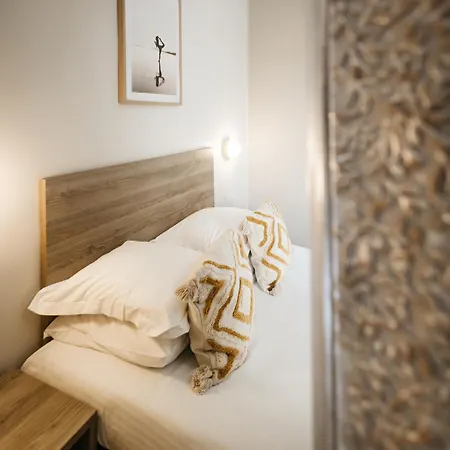 Le Petit Castel 3* Antibes