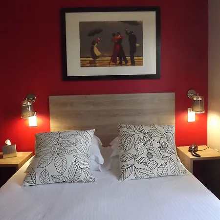 ル プティ カステル 3* アンティーブ