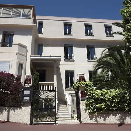 Hotel Le Petit Castel Antibes