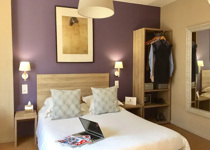 Hotell Le Petit Castel Antibes