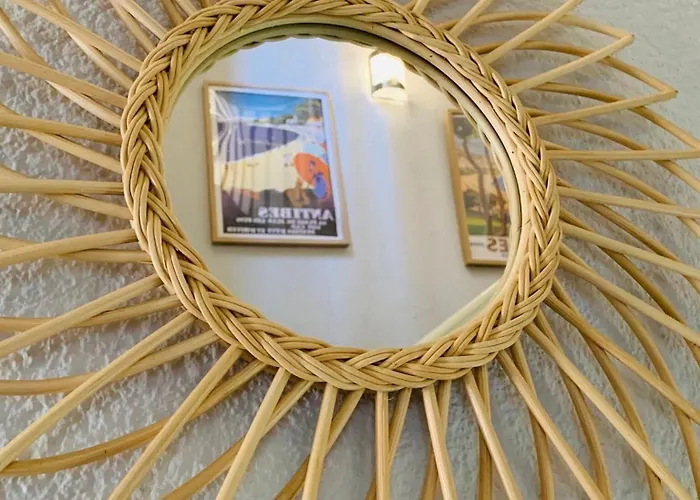 Le Petit Castel Hotell 3*