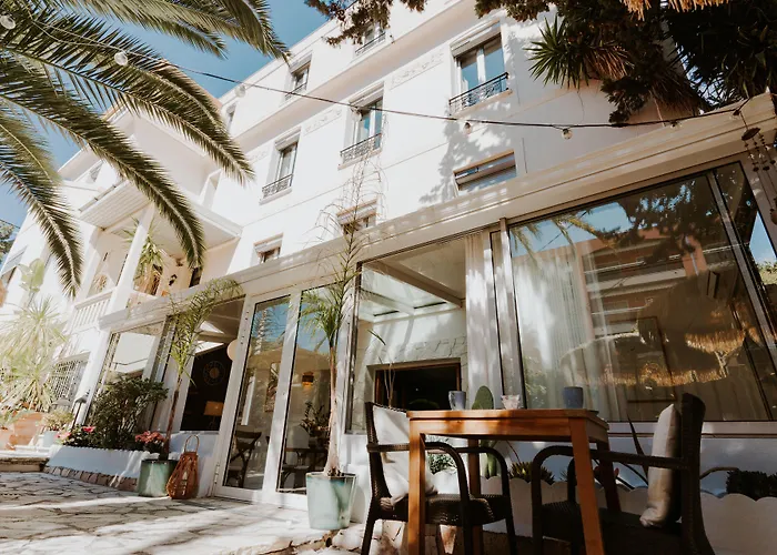 Le Petit Castel Hotell Antibes